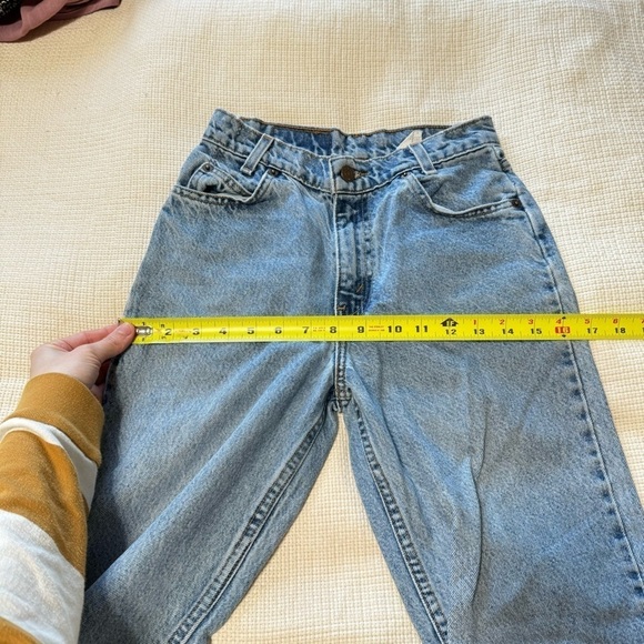 Vintage Orange Tab Levi’s Light Wash Tapered Leg High Rise 24 inch Waist - Picture 9 of 11